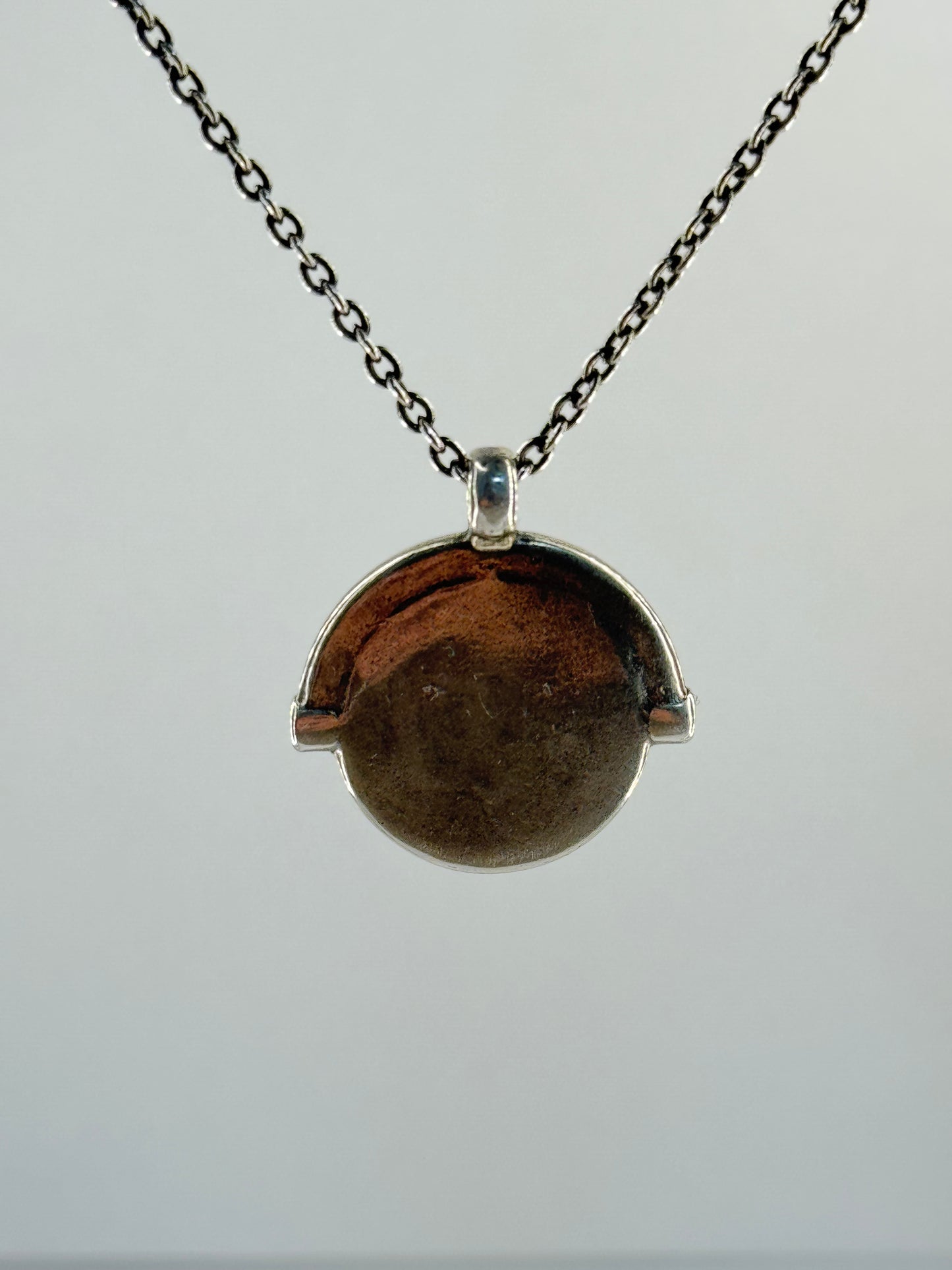 TEMPUS FUGIT NECKLACE SILVER